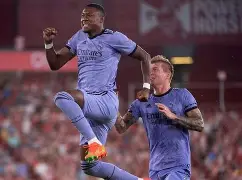 爱游戏入口-阿尔梅里亚与克鲁塞罗之间的巅峰对决的简单介绍