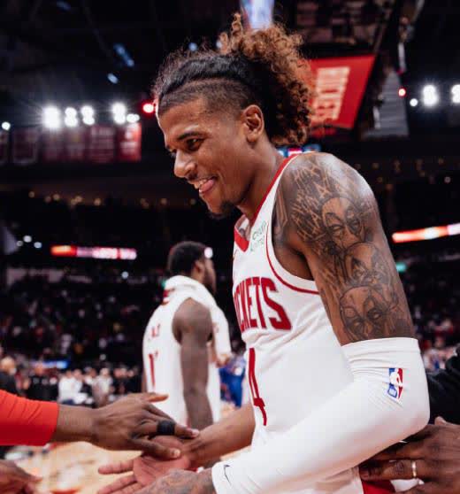 雄鹿完胜老鹰,字母哥全面表现获得全场掌声 雄鹿完胜老鹰,字母哥全面表现获得全场掌声