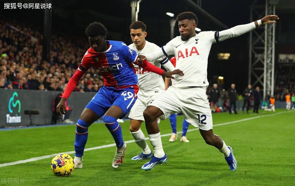 爱游戏官方-包含狼队坐镇主场力挫对手，稳住积分榜位置的词条