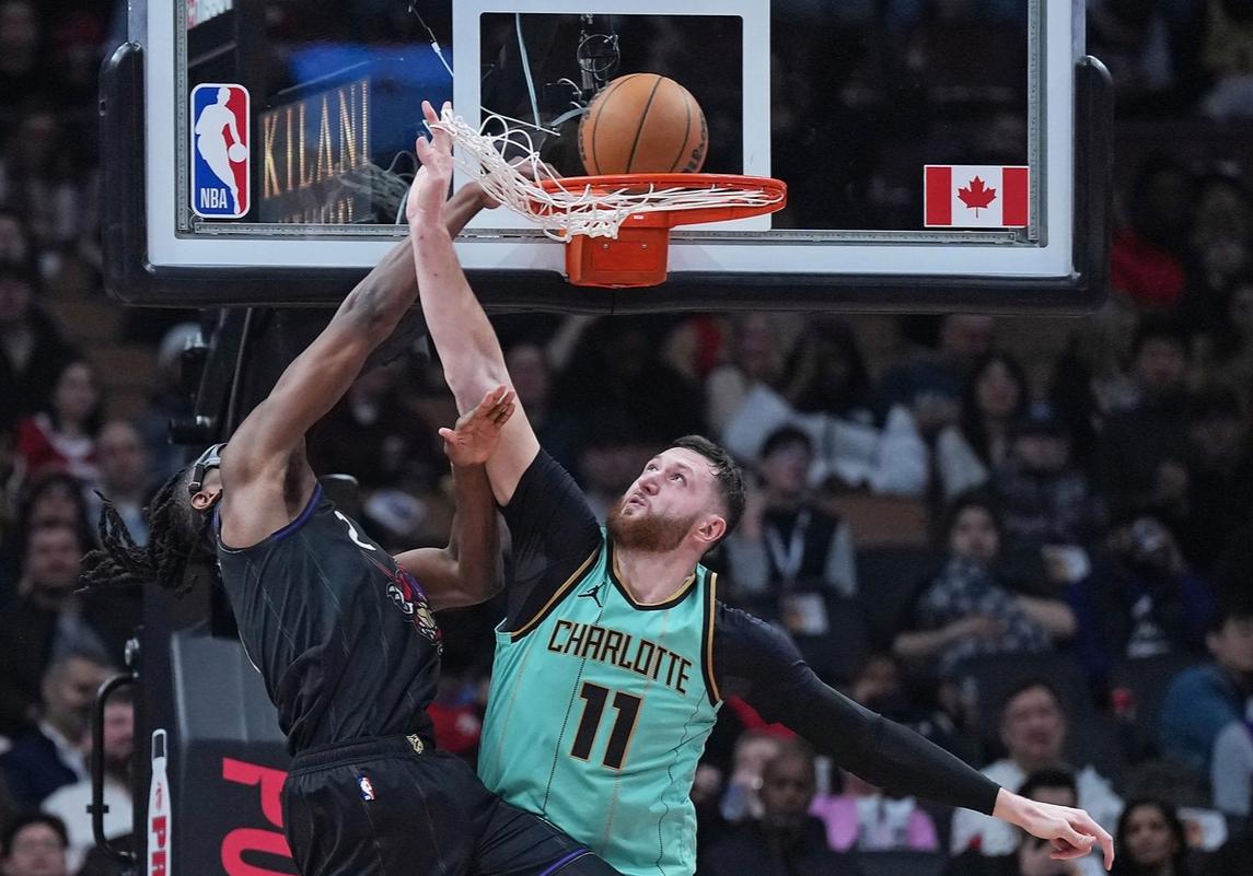 爱游戏体育-猛龙队员分享训练心得，瞄准季后赛