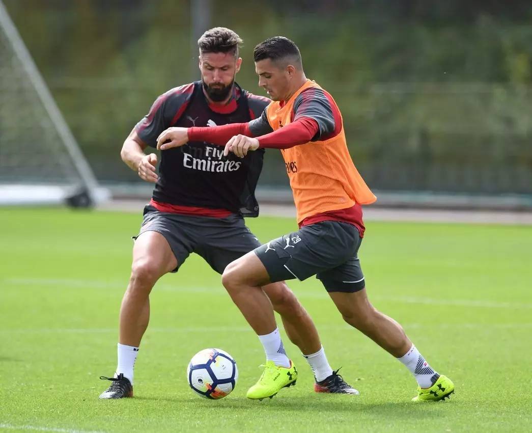 爱游戏官方入口-TL翻盘FLY，Clid团战一打五强强对话淘汰赛，技惊四座