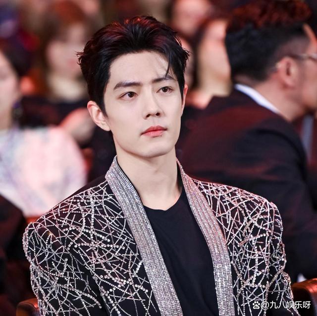 爱游戏在线-V5轻取IG，BDD操刀奇招英雄翻盘焦点之战成都决赛之夜，锁定晋级资格