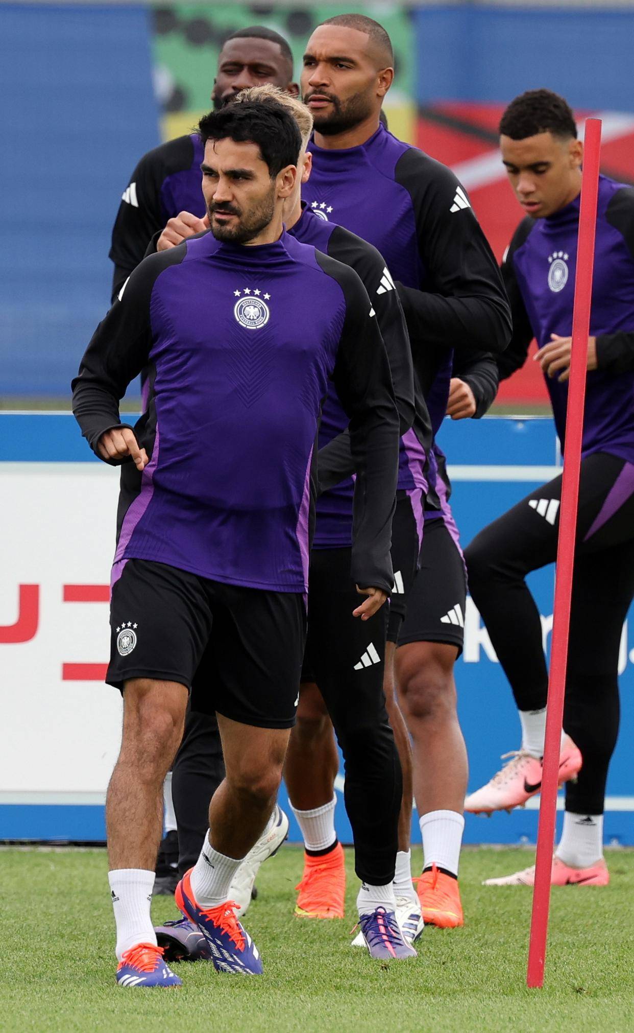 德国队主力球员集结备战国家队比赛 德国队主力球员集结备战国家队比赛