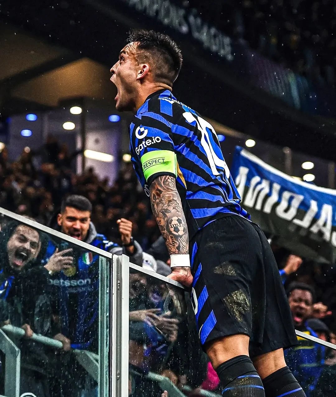 国际米兰客场大胜,稳固争冠地位 国际米兰客场大胜,稳固争冠地位