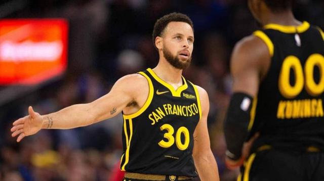 爱游戏下载-福建队横扫爵士，库里扛起全队